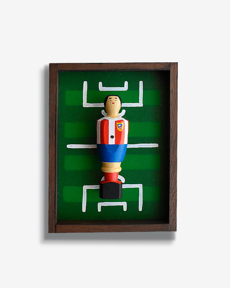 Jugador de futbolín artesanal y enmarcado